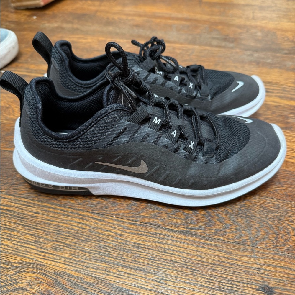 Nike Womens Air Max Axis Premium BQ0126-003 Black White Running Shoes